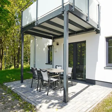 Rex Rugia Fewo15-1 Mit Schwimmbad Und Saunanutzung Im Ahoi-erlebnisbad Sellin アパート ロープベ